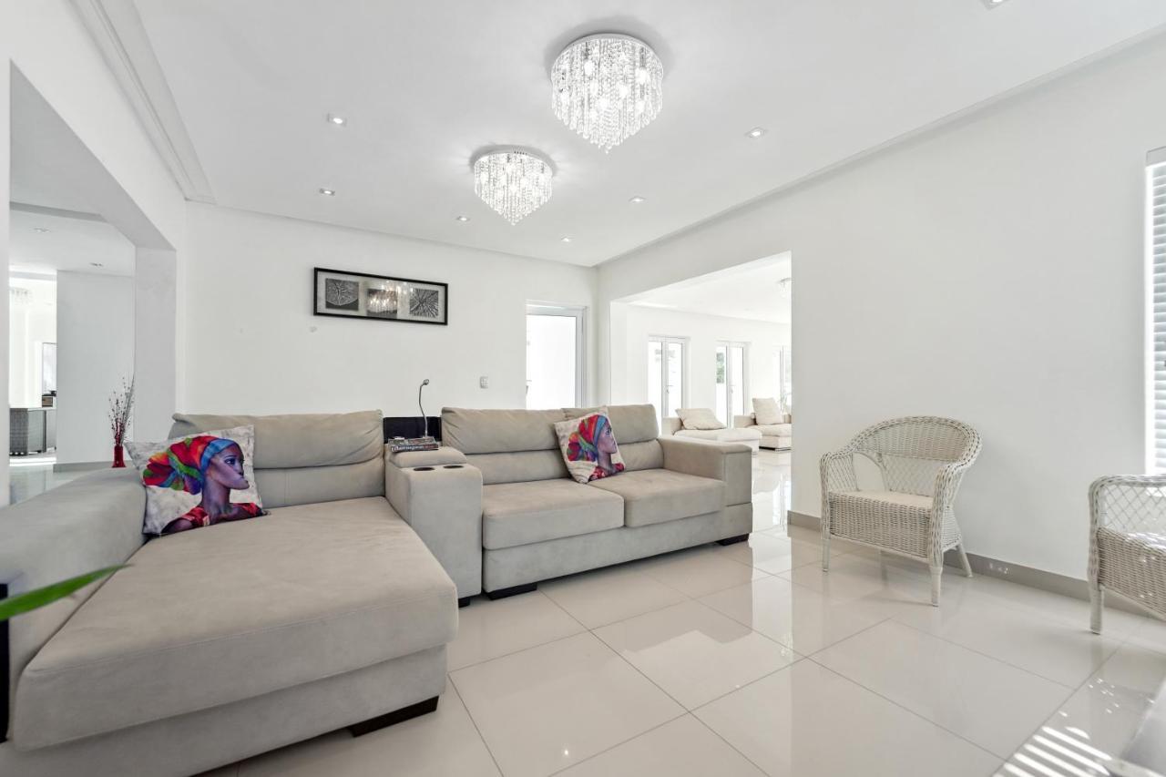Livadia Palace Hout Bay *